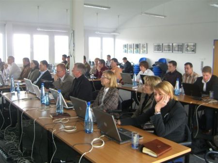 Die hochkonzentrierten Teilnehmer der WEB 2.0 Konferenz